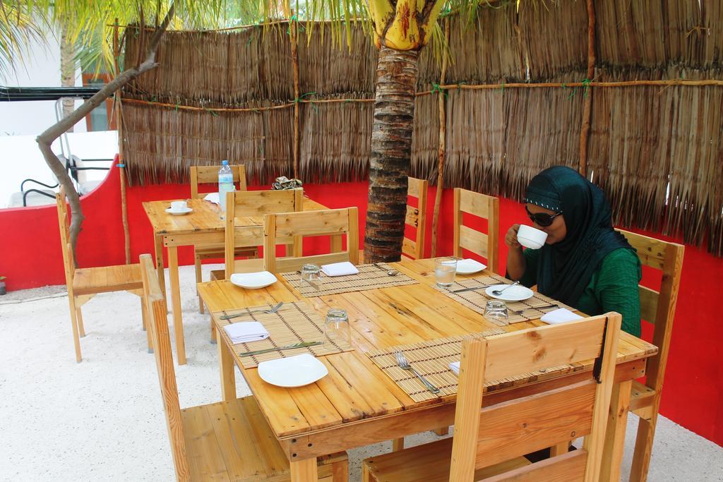 Huraa East Inn Kültér fotó